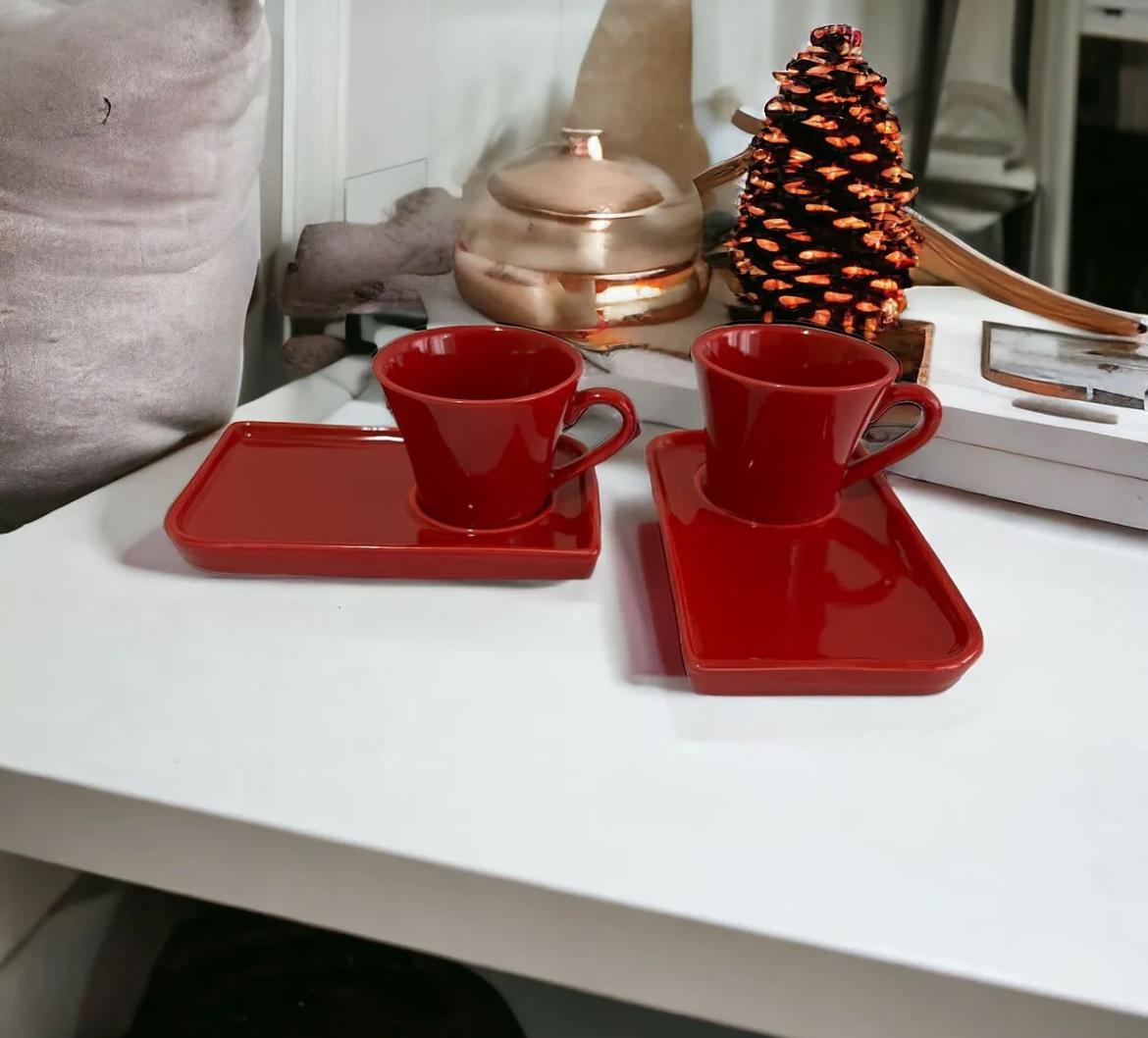 Kırmızı Konik 6 Kişilik 12 Parça Fincan Takımı 
