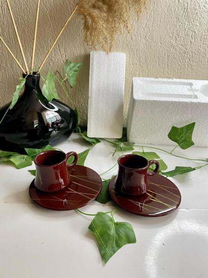 Kahverengi 2 Kişilik Yuvarlak Sunum Tabaklı Seramik Fincan Takımı