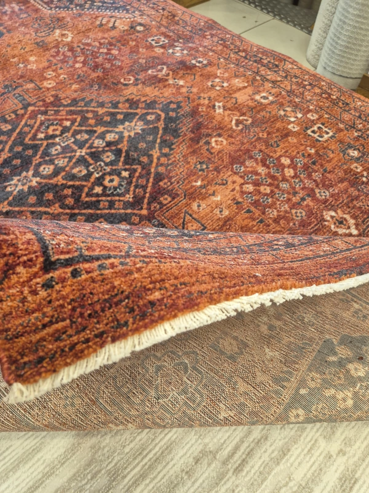 160 x 235 4m2 - Multi Desenli Vintage Halı