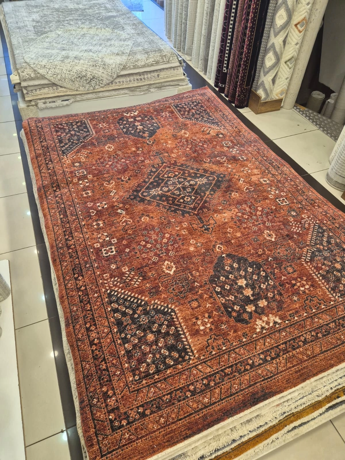 160 x 235 4m2 - Multi Desenli Vintage Halı