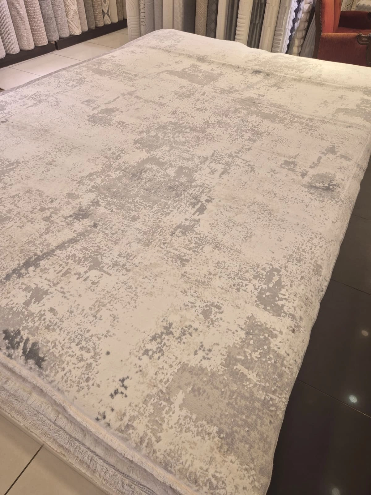 200 x 290 6m2 - Gri Desenli Makine Halısı