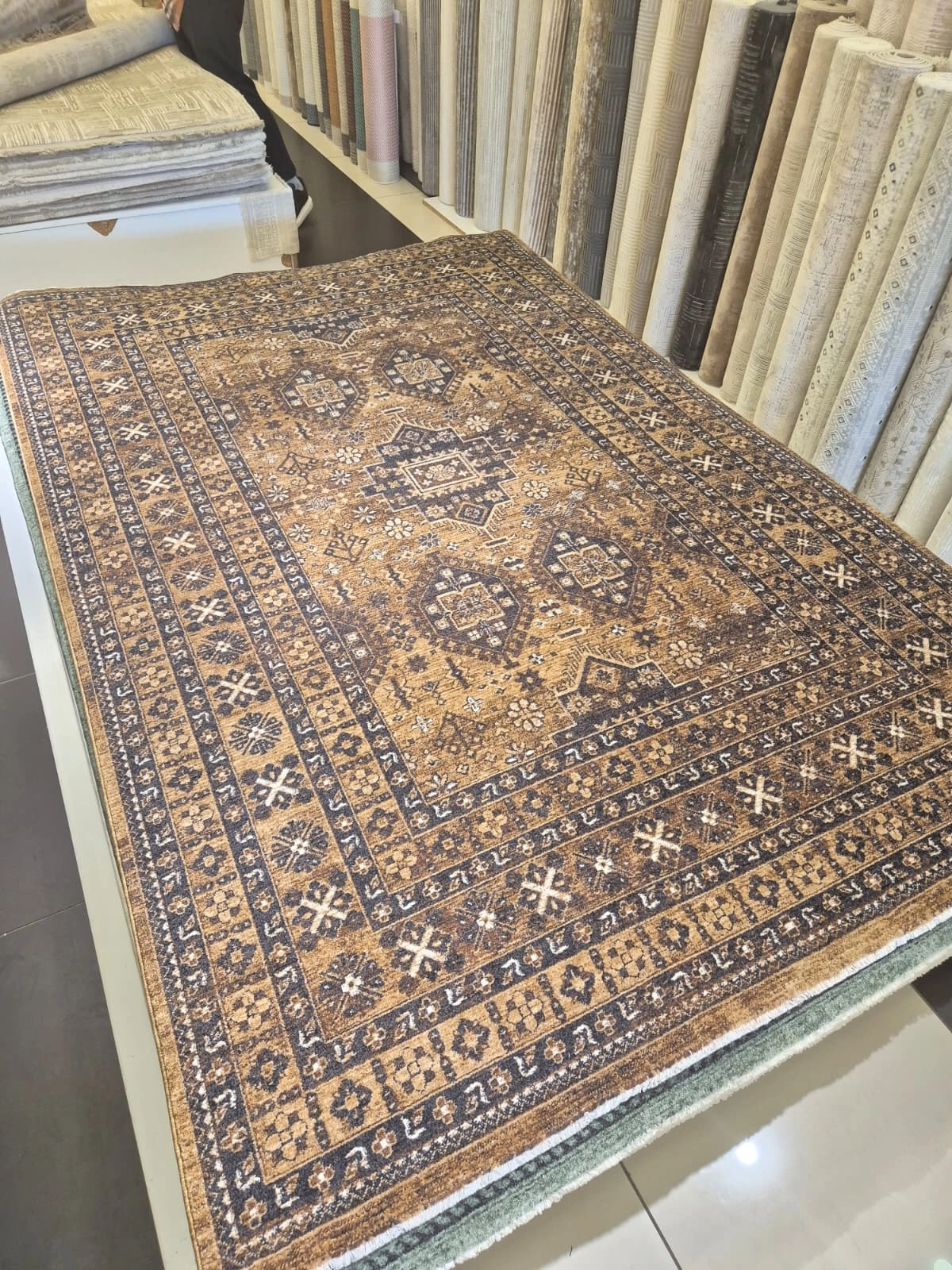 160 x 235 4m2 - Multi Desenli Vintage Halı