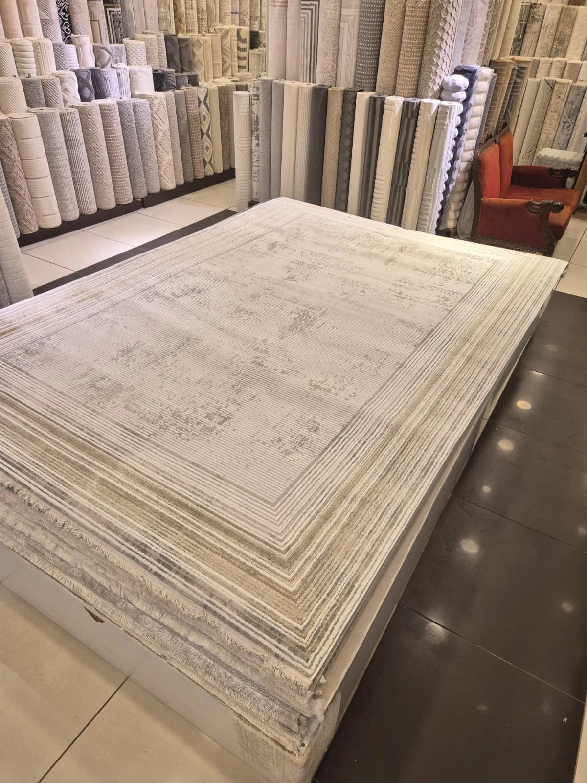 200 x 290 6m2 -Gri Vizon Çizgi Desenli Makine Halısı