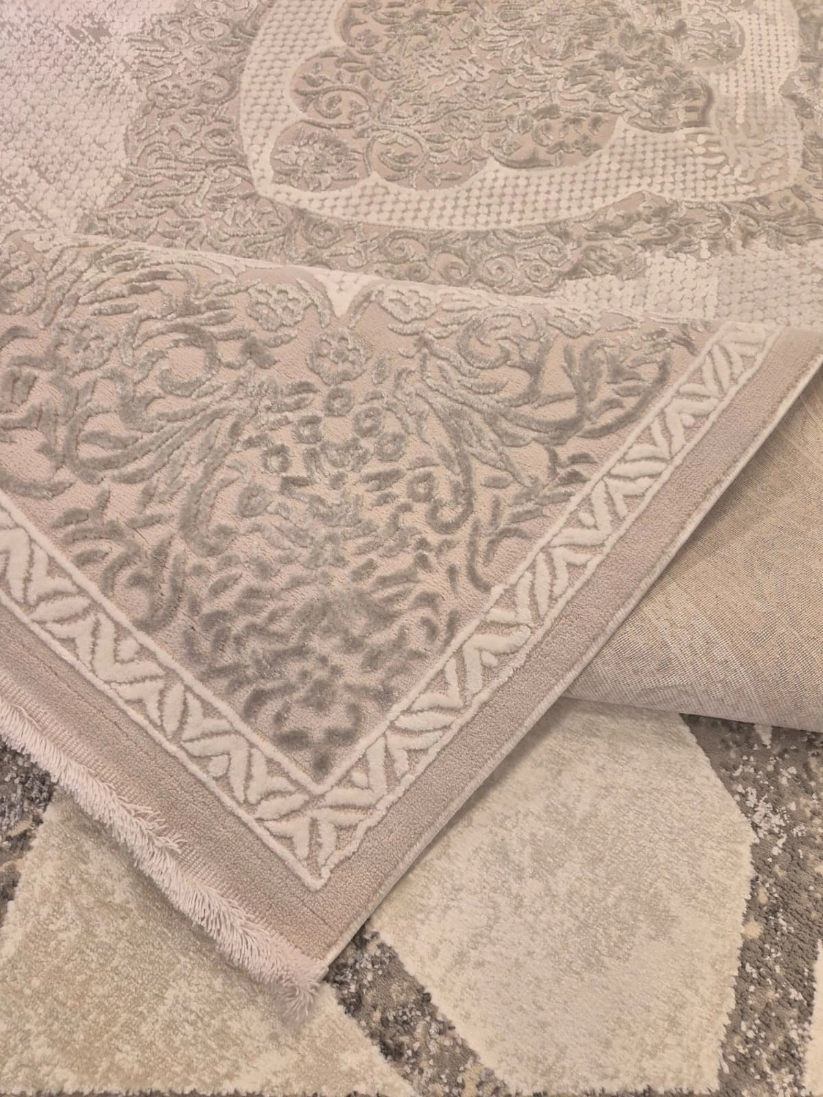 200 x 290 6m2 -Gri Krem Desenli Makine Halısı