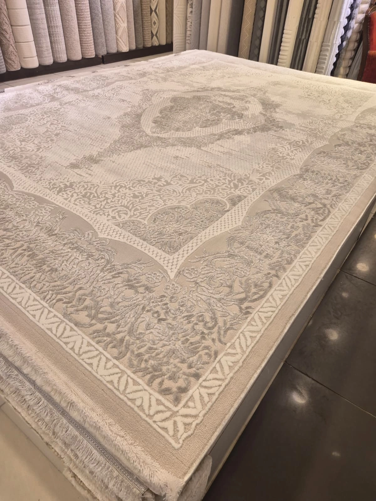 200 x 290 6m2 -Gri Krem Desenli Makine Halısı