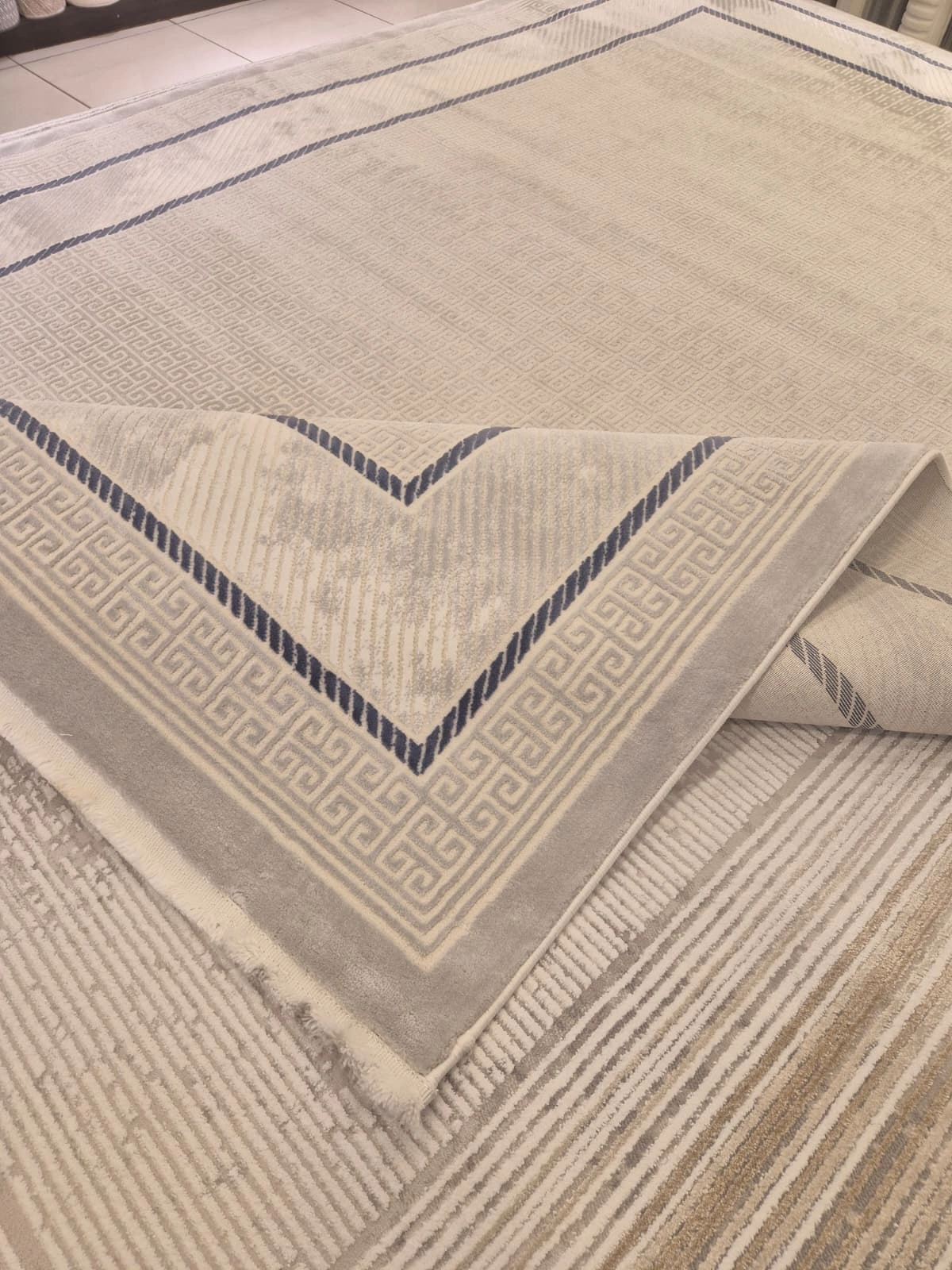 200 x 290 6m2 -Gri Mavi Desenli Makine Halısı