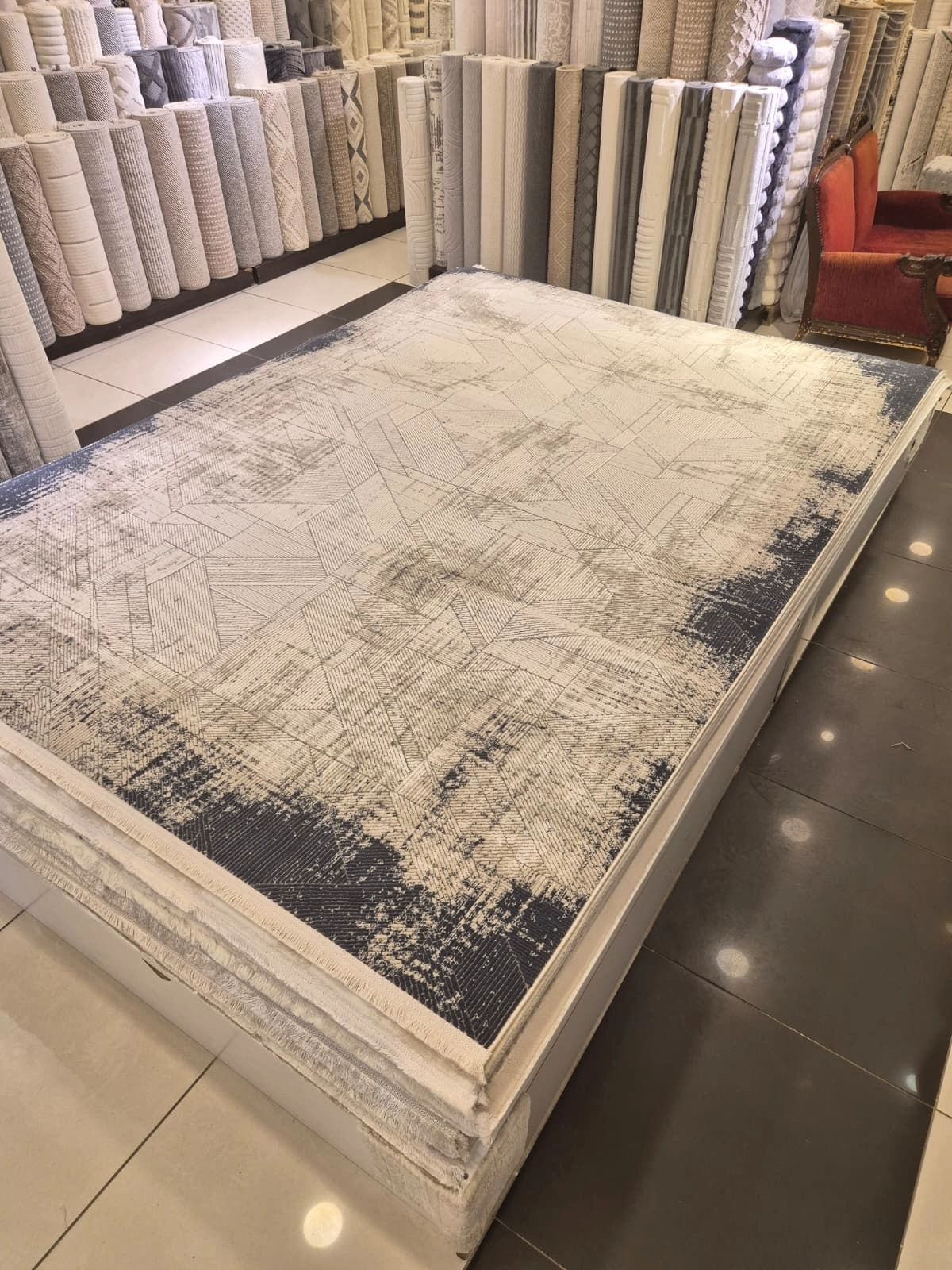 200 x 290 6m2 - Krem Gri Desenli Makine Halısı