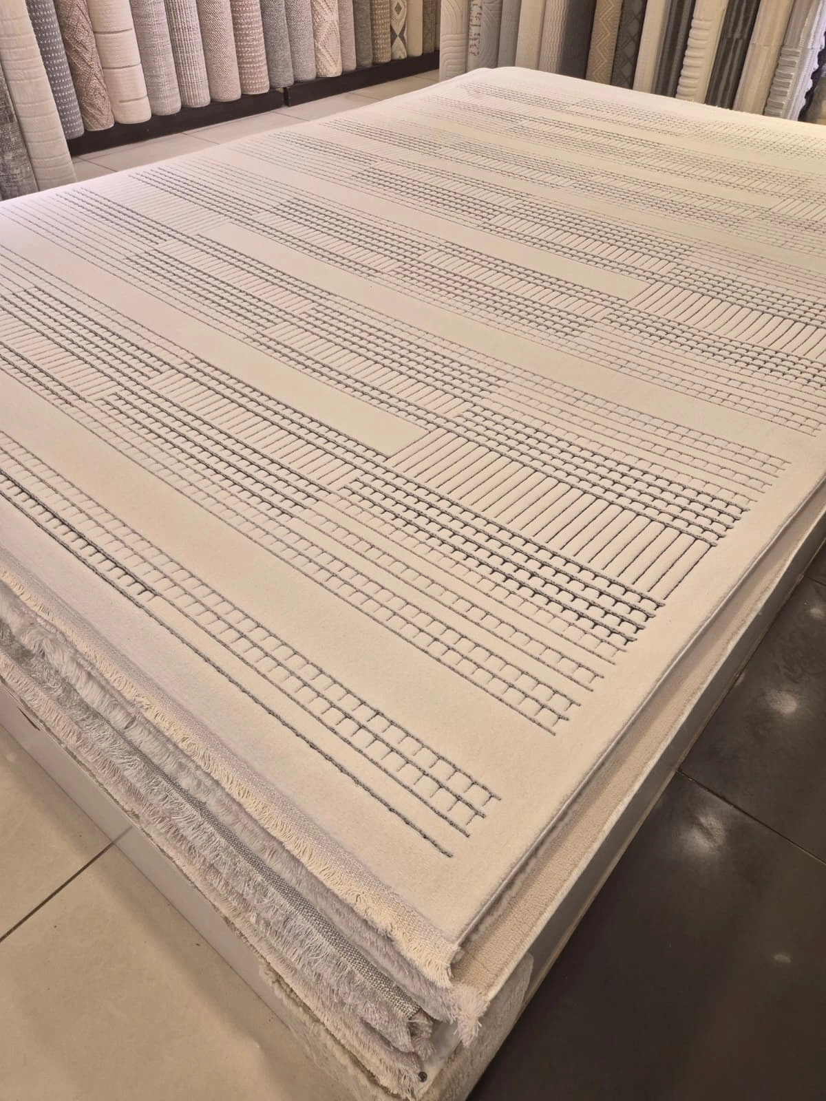 200 x 290 6m2 - Krem Antrasit  Desenli Makine Halısı