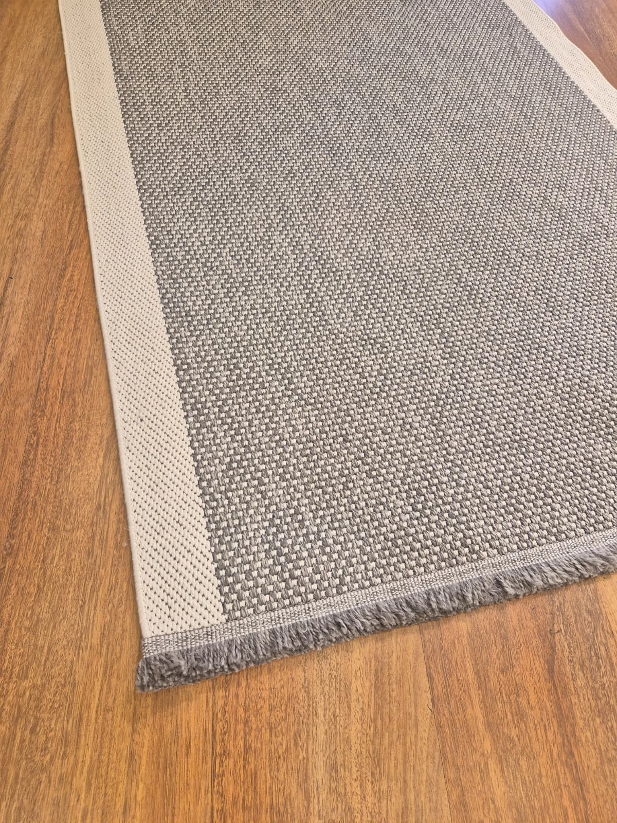 Krem Gri Desenli Lüx Sisal