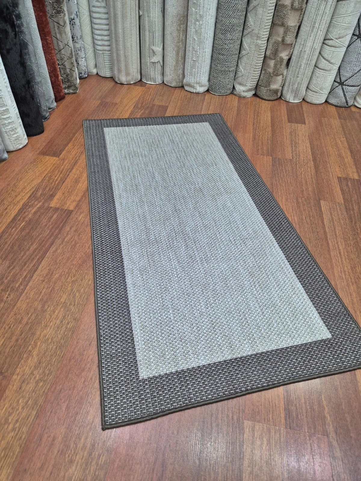 Kahve Çerçeve Gri Desenli Lüx Sisal