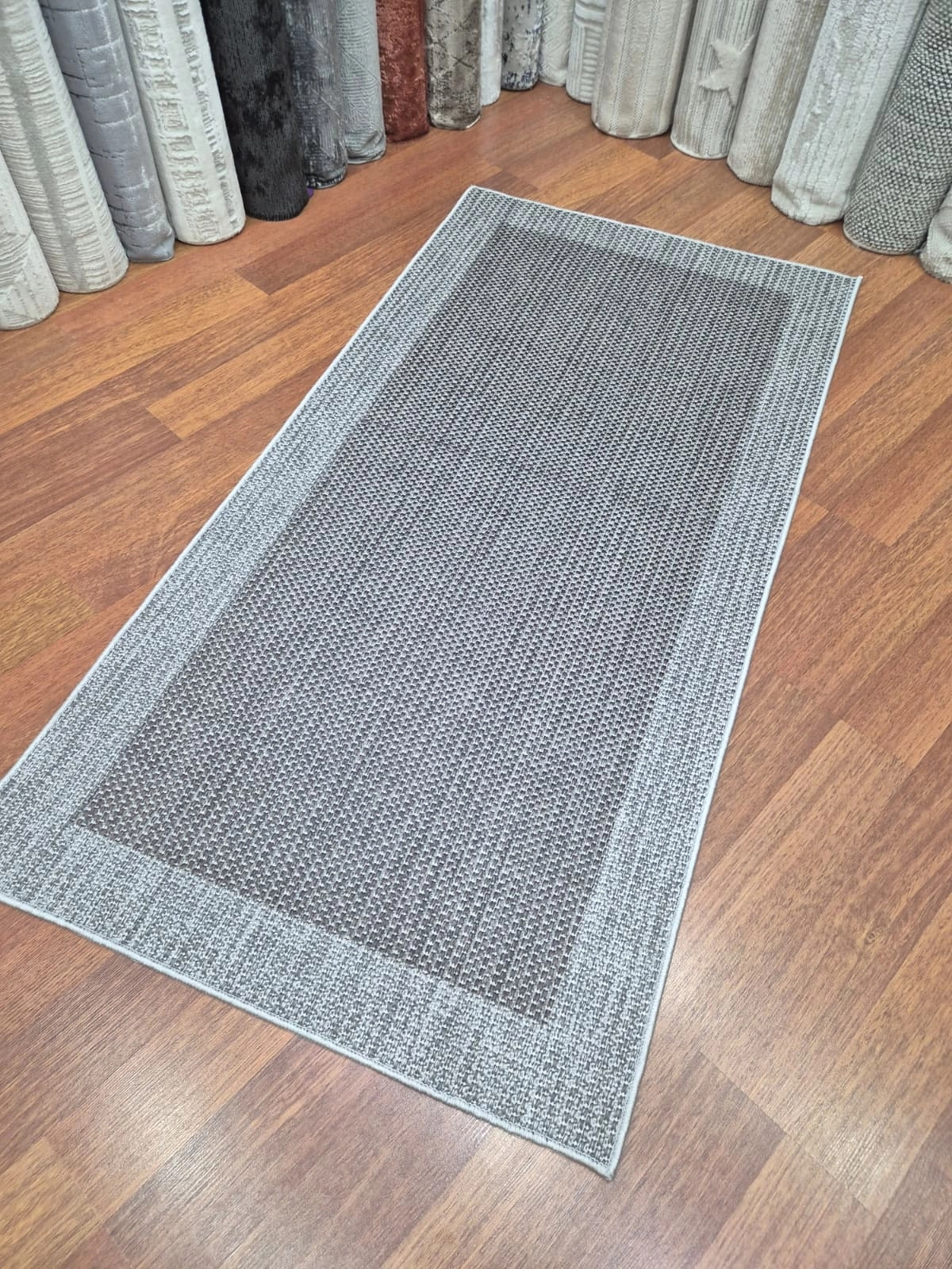 Gri Çerçeve Kahve Desenli Lüx Sisal