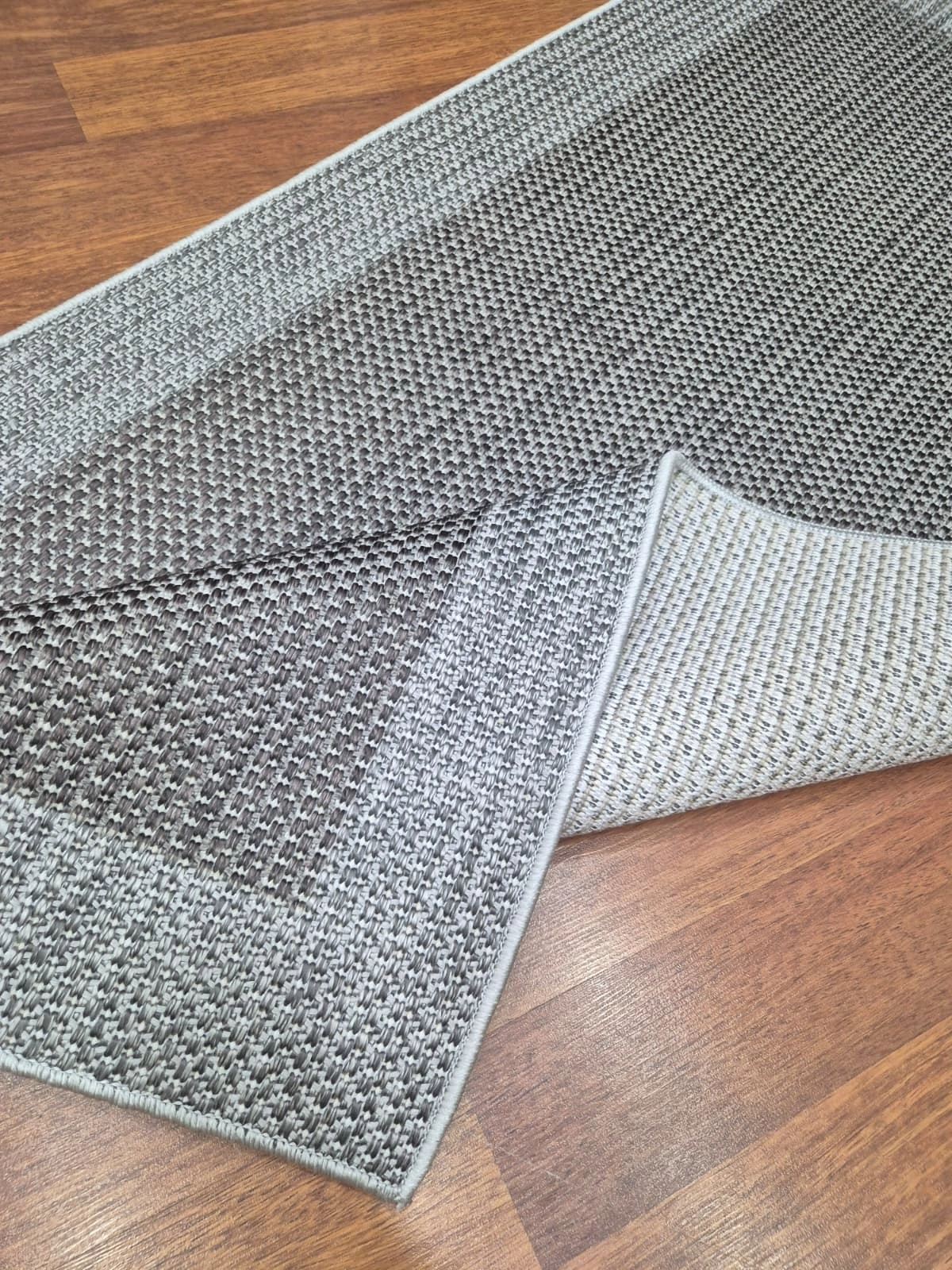 Gri Çerçeve Kahve Desenli Lüx Sisal