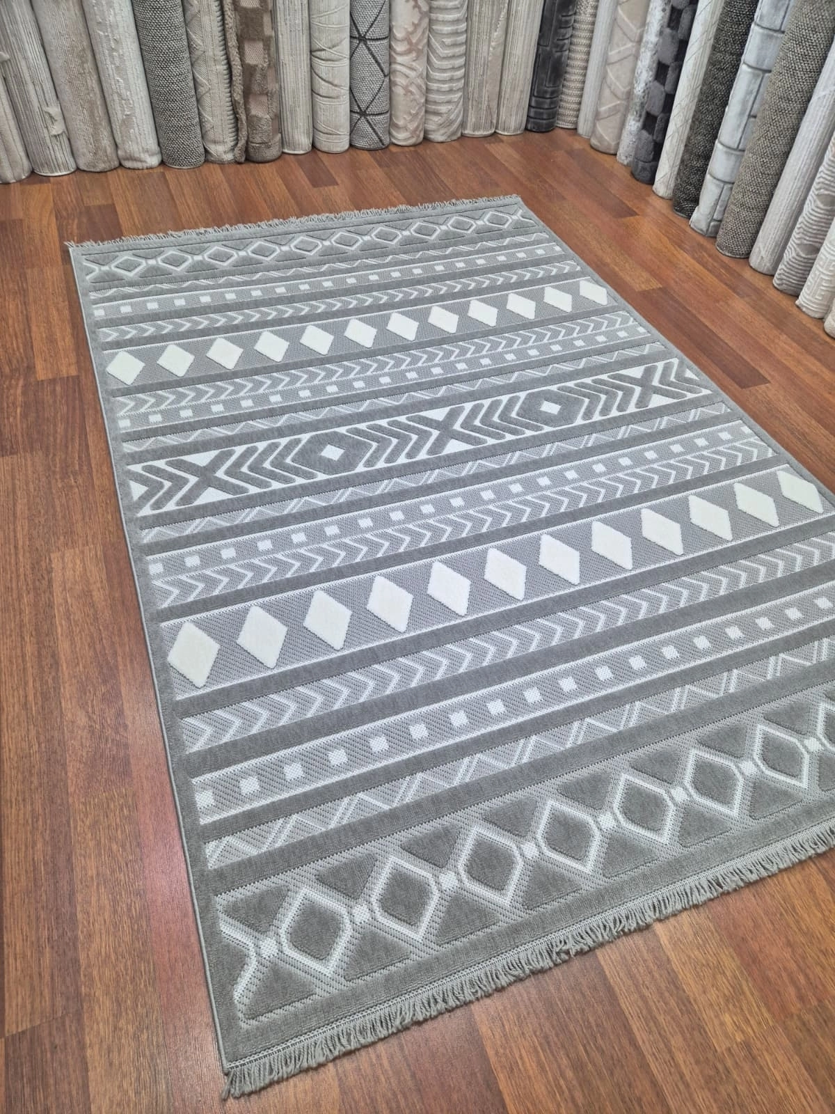 160 x 230  4m2 -Gri Krem Desenli  Kampanyalı Makine Halısı