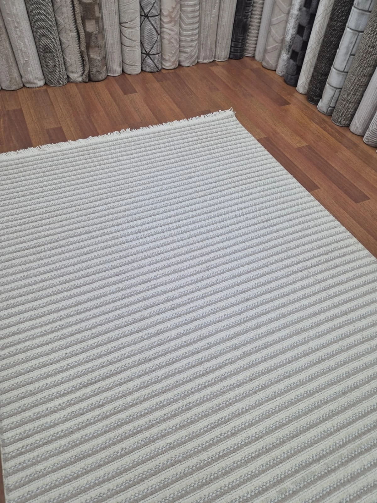 160 x 230  4m2 -Krem Kahve Desenli  Kampanyalı Makine Halısı