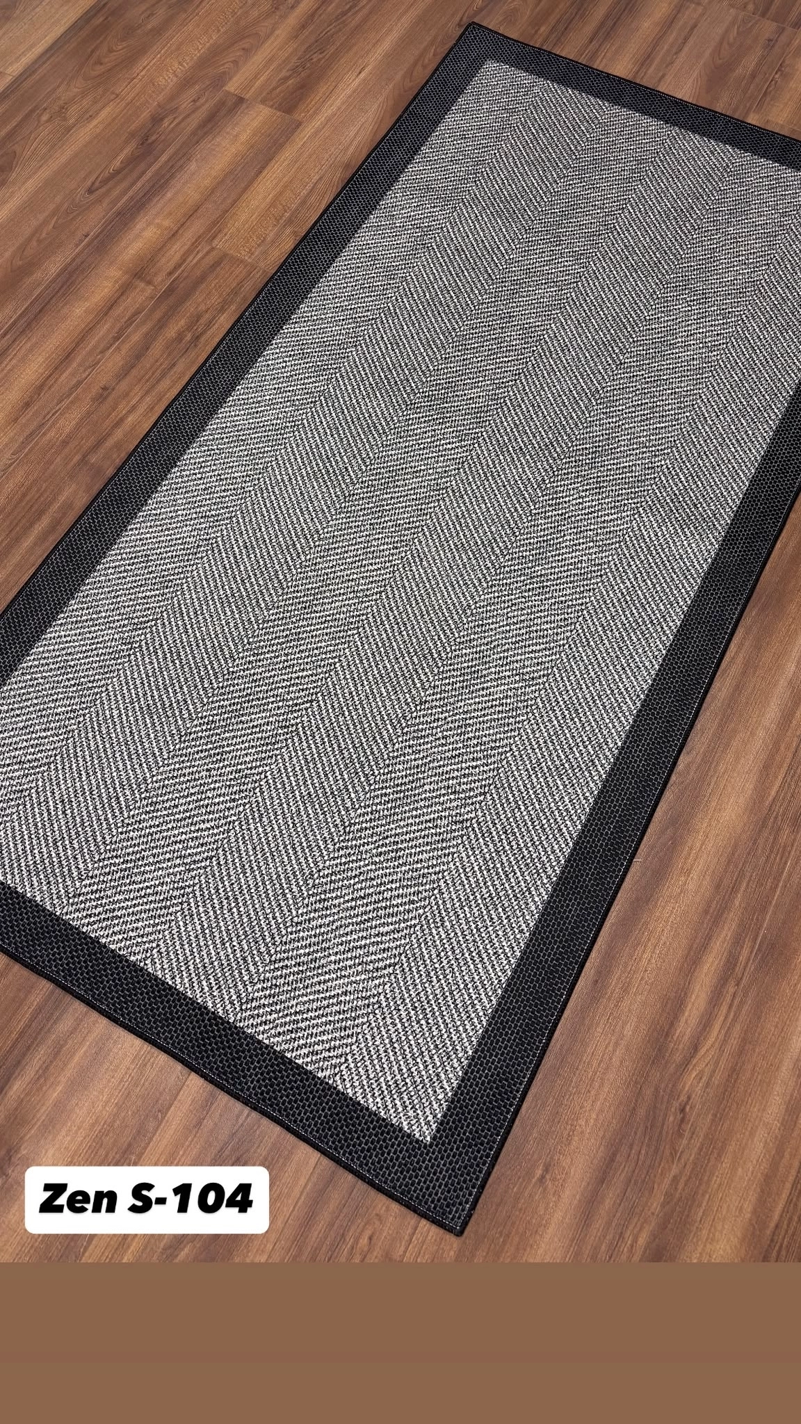 Siyah  Çerçeve Gri Zikzak Desenli Zen Sisal